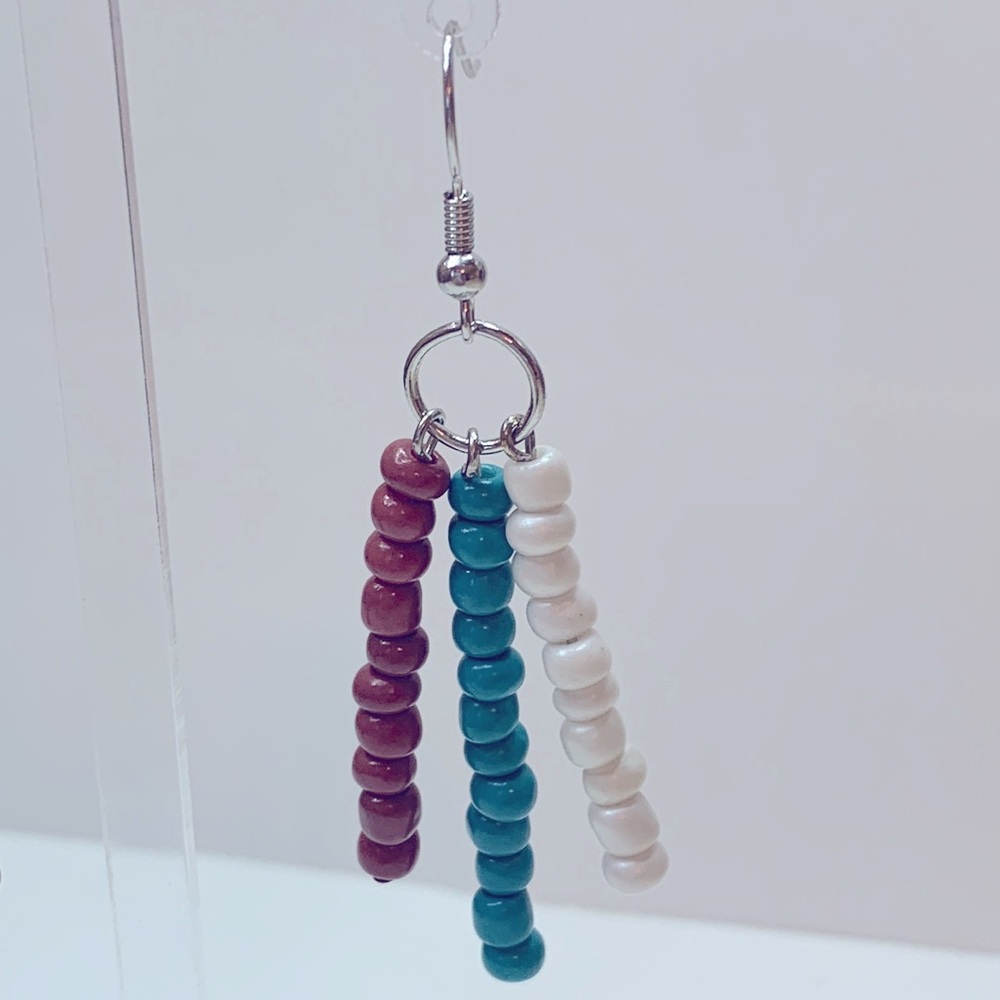 🖤Pick Any 3 for $12🖤 Beaded Dangle Earrings - Picture 3 of 5